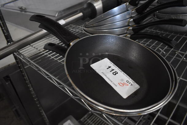 3 Metal Skillets. 14x8x2. 3 Times Your Bid! - Image 1 of 3