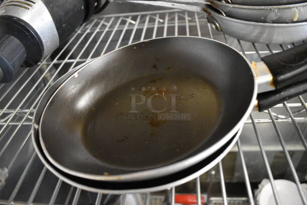 5 Metal Skillets. 14x8x2. 5 Times Your Bid! - Image 4 of 4