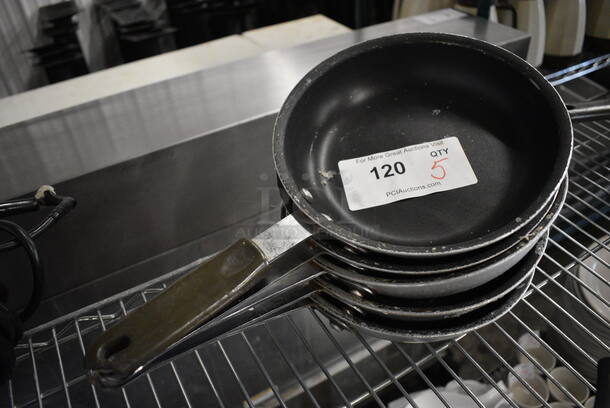 5 Metal Skillets. 15x8.5x2. 5 Times Your Bid! - Image 1 of 5