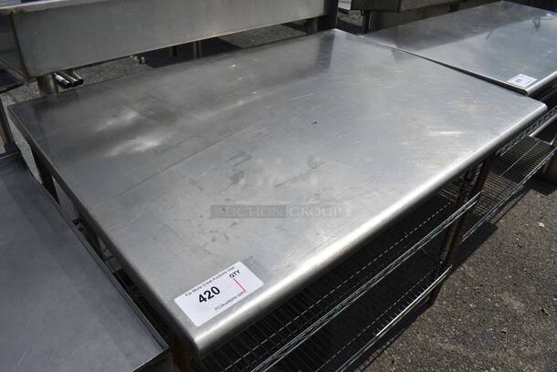 Metal Table w/ 2 Metro Style Undershelves. 42x30x33.5 - Image 2 of 3