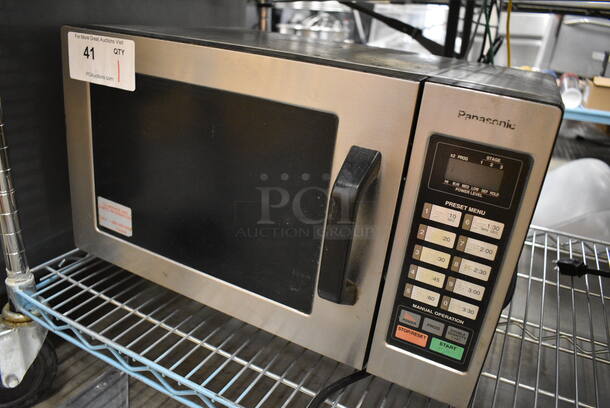 Panasonic Commercial Countertop Microwave Oven. 20x13x12 - Image 4 of 4