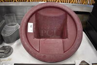 San Jamar Red Poly Trash Can Lid. 25x25x10