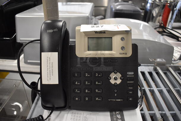Yealink Countertop Corded Office Telephone. 8x7x8