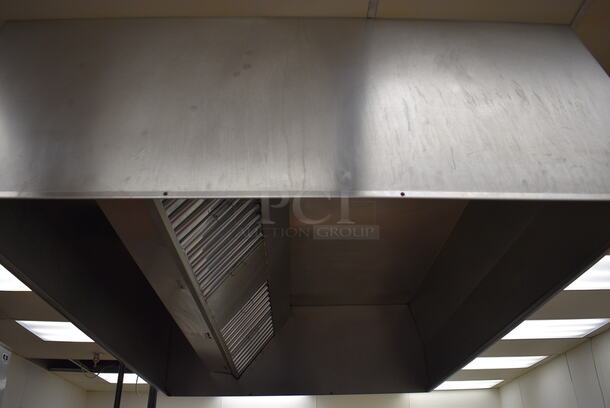 BEAUTIFUL! 8' Stainless Steel Commercial Grease Hood w/ Filters. 96x68x24. BUYER MUST REMOVE. Removal/Transport fee of $500.00 will be charged if we have to transport this item back to our warehouse for shipping or pick up - Image 3 of 7