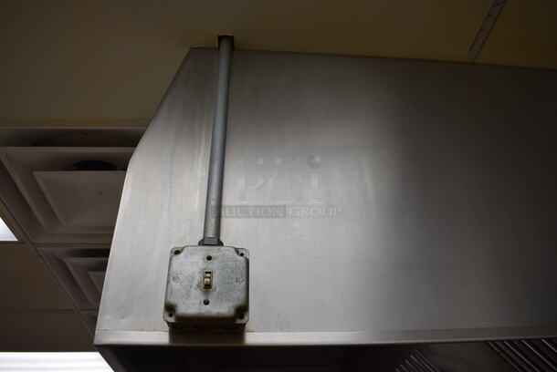 BEAUTIFUL! 8' Stainless Steel Commercial Grease Hood w/ Filters. 96x68x24. BUYER MUST REMOVE. Removal/Transport fee of $500.00 will be charged if we have to transport this item back to our warehouse for shipping or pick up - Image 7 of 7