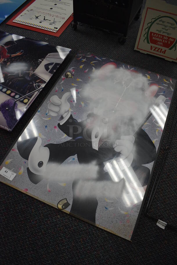 Picture of Chuck E Cheese Style Magician. 36x1x52 - Image 3 of 3