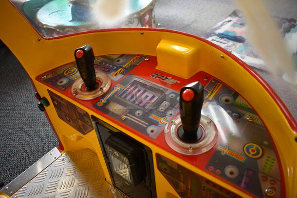 2013 Universal Space Amusement Model B-357 Metal Space Ship Arcade Game on Commercial Casters. 110 Volts, 1 Phase. 34x50x65 - Image 7 of 12