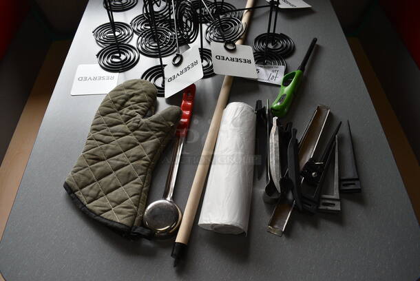 ALL ONE MONEY! Lot of Various Tabletop Holders, Oven Mitt and Trash Bags! - Image 2 of 5