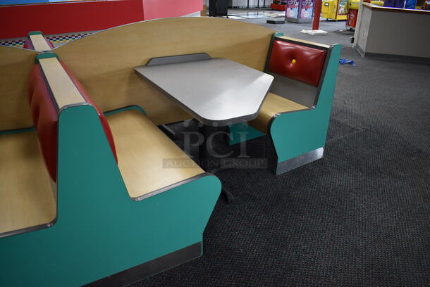 ALL ONE MONEY! Lot of 2 Single Sided Blue / Red Booths, 2 Double Sided Blue / Red Booths and 3 Gray Tables! Booths: 24x24x35.5, 42x45x35.5. Tables: 42x28x31. BUYER MUST REMOVE - Image 4 of 5