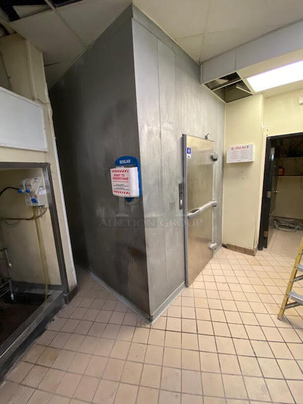 WOW! Kolpak Commercial Walk In Cooler With Condenser. 7'9x14'11