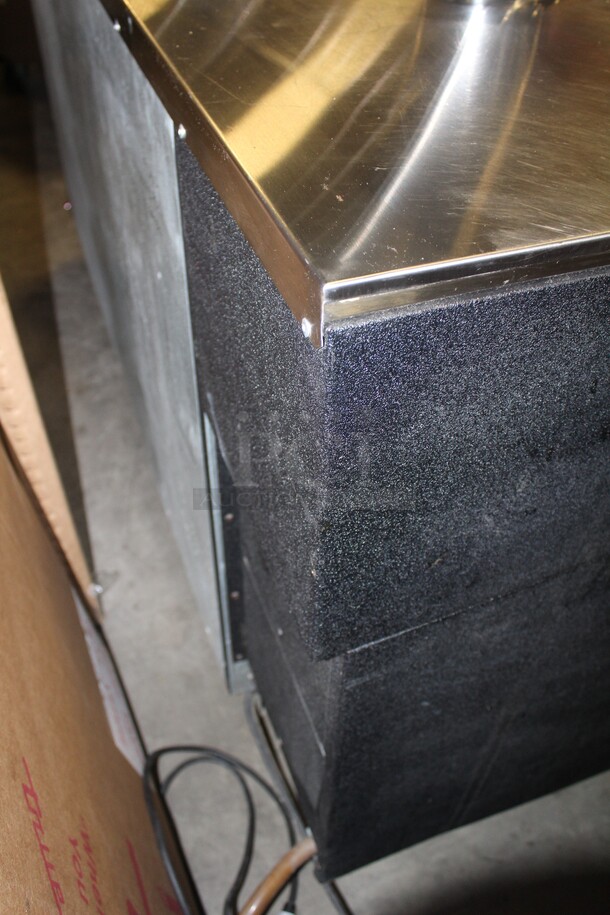 TERRIFIC! Glastender Commercial 10 Tap Reach In Beer Dispenser/Kegerator With Hoses. 72x26.5x58. 115V/60Hz. Working When Pulled! - Image 7 of 9