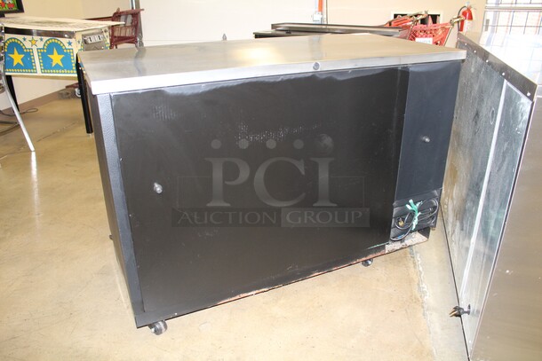 FANTASTIC! True Model TBB-2G Commercial Two Section Glass Door Bar Back Refrigerator/Cooler On Commercial Casters. 58.75x27.75x40.5. 115V/60Hz. Working When Pulled! - Image 6 of 7
