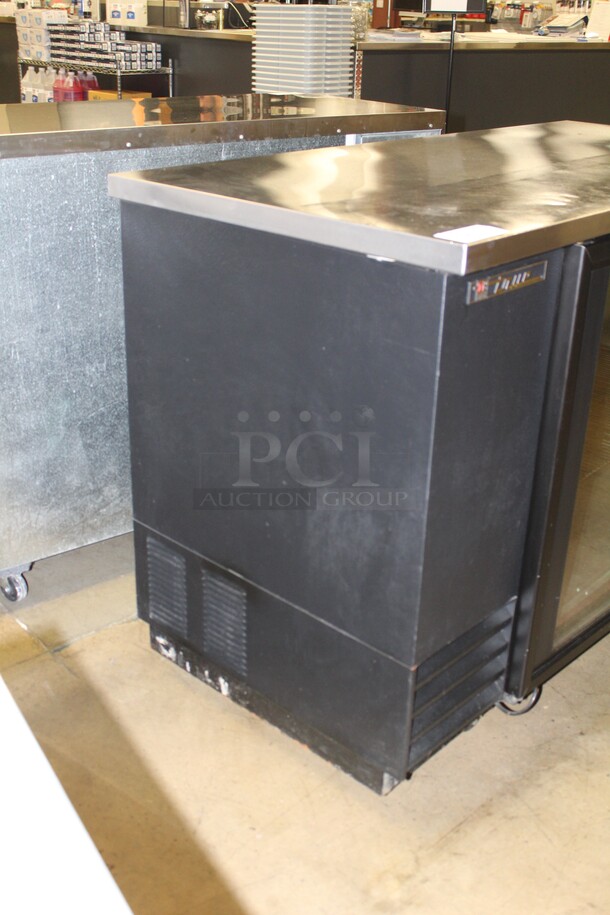 FANTASTIC! True Model TBB-2G Commercial Two Section Glass Door Bar Back Refrigerator/Cooler On Commercial Casters. 58.75x27.75x40.5. 115V/60Hz. Working When Pulled! - Image 7 of 7
