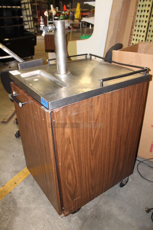 NICE! Beverage Air Commercial Beer Dispenser/Kegerator On Commercial Casters. 24x29.5x50.5. 115V/60Hz. Working When Pulled! - Image 4 of 6