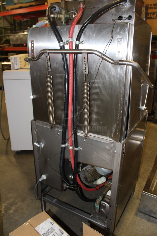 TERRIFIC! Champion DH2000 High Temp Door Type Dishwasher With  Built-In Booster. 26x26x63.5. 208-240V/60Hz. 3 Phase. - Image 6 of 8