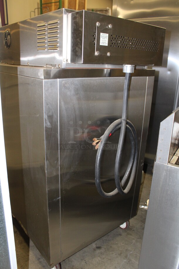 FABULOUS! Carter-Hoffmann Model RTH-9 Commercial Stainless Steel Rethermalization/Heating Cabinet On Commercial Casters. 31.5x40.5x61.5. Hardwired.  - Image 6 of 7