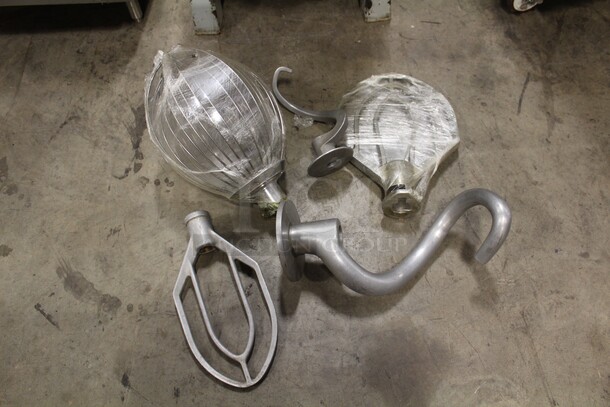 AWESOME! Globe Model SP60P-3 Commercial 60qt. Planetary Mixer With Commercial Stainless Steel Bowl, Bowl Guard, Whisk Attachment, 2 Paddle Attachments, And 2 Dough Hooks. 24x26.5x51.5. 208V/60Hz. 3 Phase. Working When Pulled! - Image 2 of 7