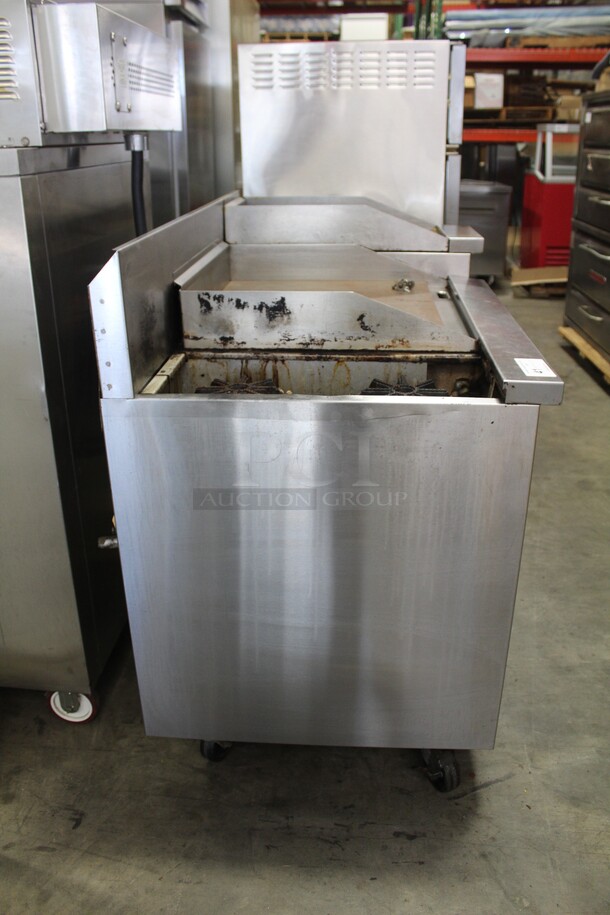 GREAT! Castle Commercial Stainless Steel Natural Gas Double Oven With Griddle, 2 Burners And Holding Station On Commercial Casters. 48x30x45  - Image 10 of 10