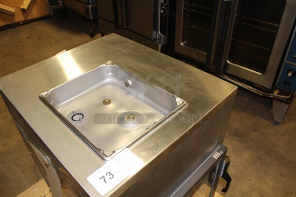 NICE! Carter Hoffmann Model HH-312 Commercial Stainless Steel Electric Food Warmer. 19x25x28.5. 120V/60Hz. Working When Pulled! - Image 5 of 9