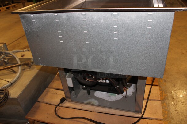 FABULOUS! Vollrath Model 36429 Commercial Stainless Steel Drop In Refrigerated Cold Pan With 2 Pan Capacity. 26x29x24.5. 120V/60Hz. Working When Pulled! - Image 5 of 6