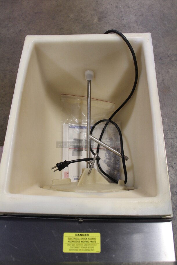 SUPER FIND! Servend Model M45 Commercial Countertop Ice Dispenser. 45lb Capacity. 15.25x28.25x24. 120V/60Hz. Working When Pulled! - Image 2 of 5
