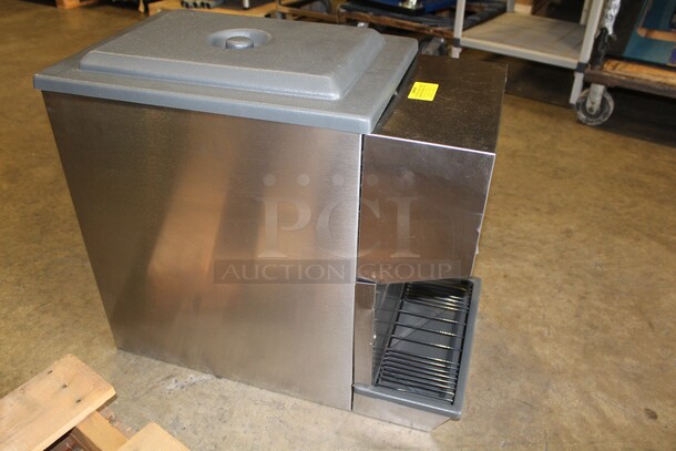 SUPER FIND! Servend Model M45 Commercial Countertop Ice Dispenser. 45lb Capacity. 15.25x28.25x24. 120V/60Hz. Working When Pulled! - Image 5 of 5
