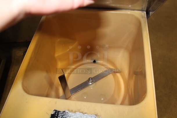 WOW! Remcor TJ45 Commercial Countertop Ice Dispenser. 16.25x22x29. 120V/60Hz.  - Image 5 of 6