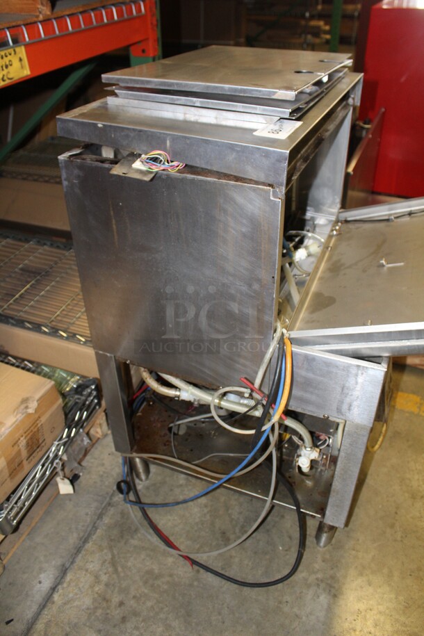 WOAH! Perlick Model PKBR24 Commercial Stainless Steel Underbar Glass Washer. 24x24x39.5. 120V/60Hz. 1 Phase.  - Image 6 of 10
