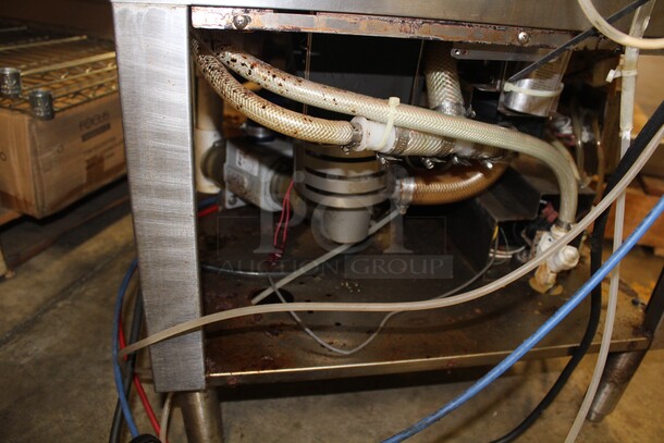 WOAH! Perlick Model PKBR24 Commercial Stainless Steel Underbar Glass Washer. 24x24x39.5. 120V/60Hz. 1 Phase.  - Image 9 of 10