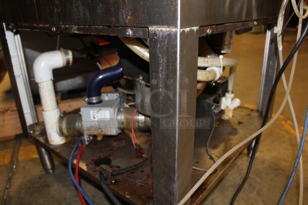 WOAH! Perlick Model PKBR24 Commercial Stainless Steel Underbar Glass Washer. 24x24x39.5. 120V/60Hz. 1 Phase.  - Image 10 of 10