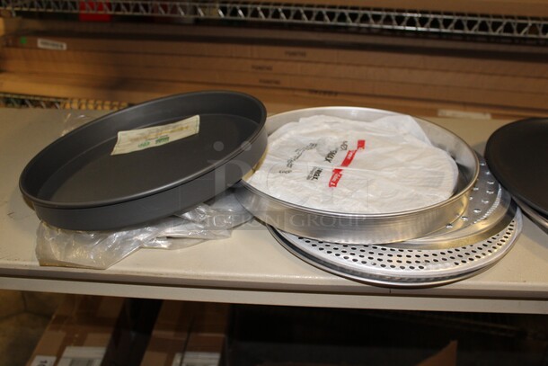 ALL ONE MONEY! Box Of NEW Pizza Pans.  - Image 2 of 4