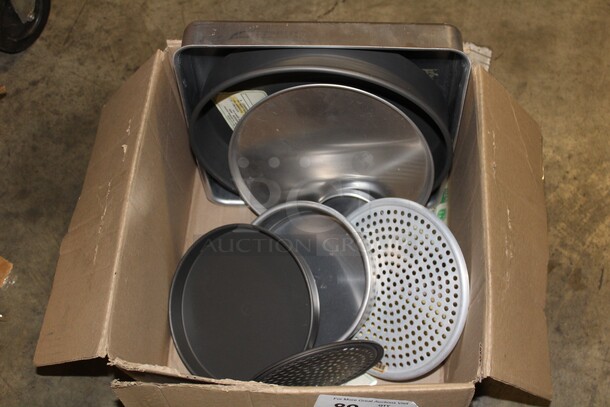 ALL ONE MONEY! Box Of NEW Pizza Pans.  - Image 4 of 4