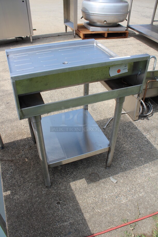 GREAT FIND! Select Stainless Commercial Stainless Steel Table With Drain Hole and Undershelf. 24x24x34.5 - Image 4 of 5