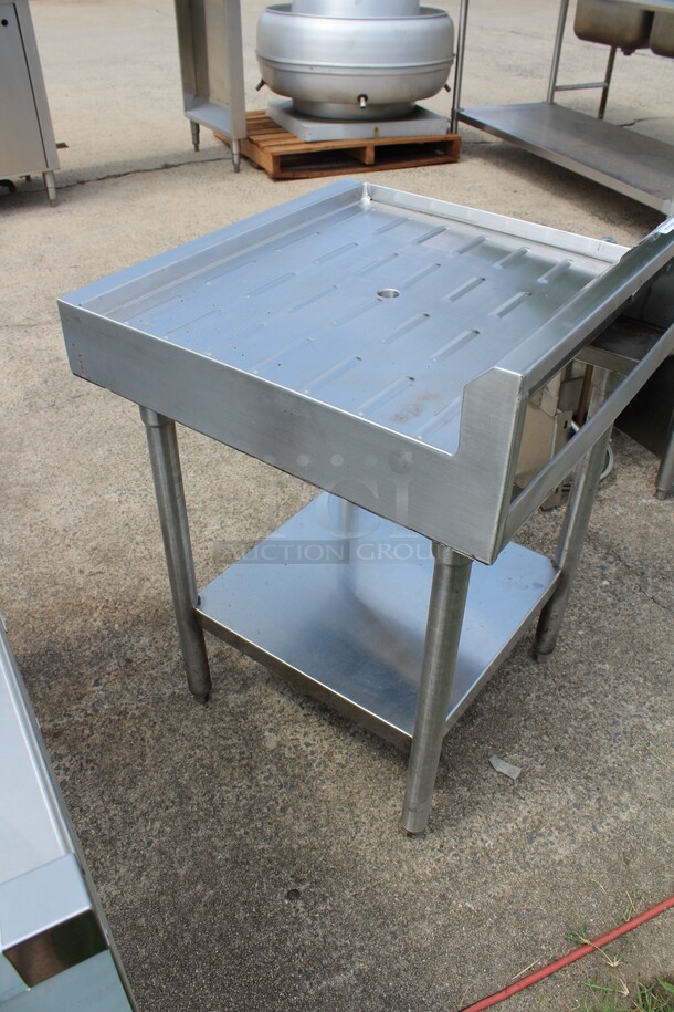 GREAT FIND! Select Stainless Commercial Stainless Steel Table With Drain Hole and Undershelf. 24x24x34.5 - Image 5 of 5
