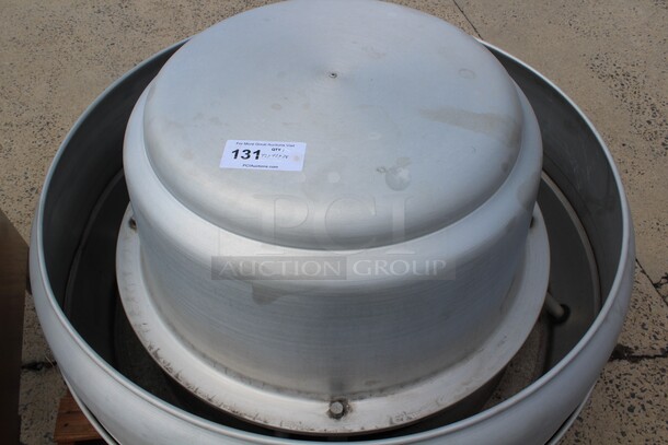 SUPER FIND! Commercial Restaurant Exhaust Fan. 42x42x28  - Image 2 of 5