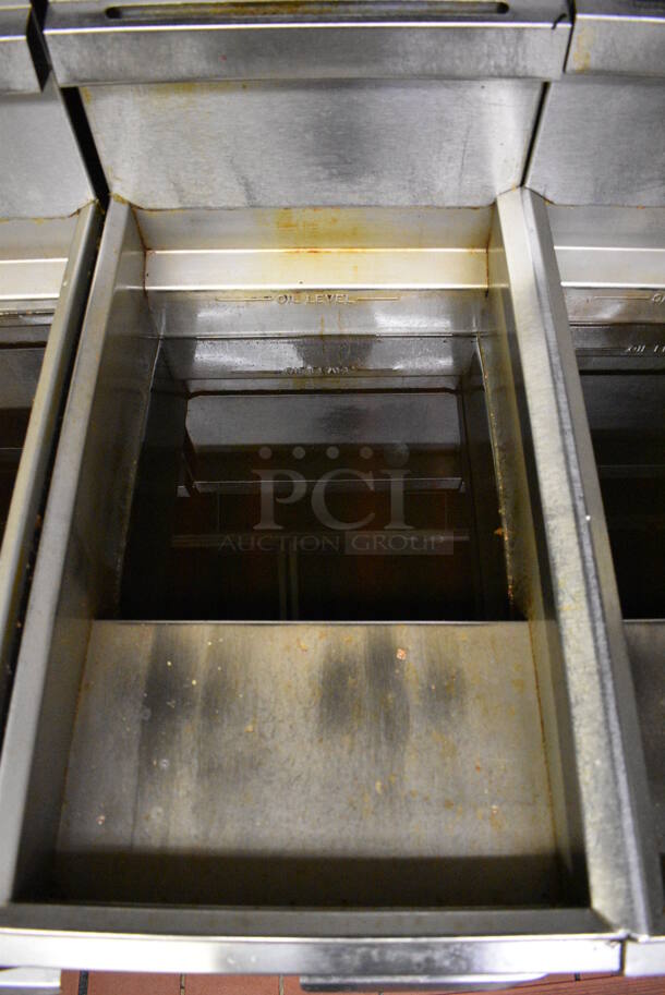 GREAT! Imperial Model IFS-50 Stainless Steel Commercial Propane Gas Powered 50 Pound Capacity Deep Fat Fryer. 140,000 BTU. This Unit Will Be Professionally Uninstalled. 15.5x31x47. Tested and Working! - Image 4 of 8