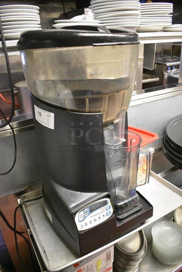 NICE! Vita-Mix Model VM0126 Metal Commercial Countertop Drink Mixer Machine. 120 Volts, 1 Phase. 15x17x28. Tested and Working! - Image 2 of 7