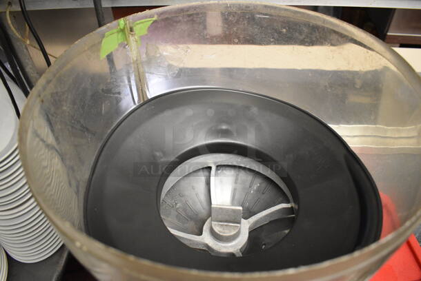 NICE! Vita-Mix Model VM0126 Metal Commercial Countertop Drink Mixer Machine. 120 Volts, 1 Phase. 15x17x28. Tested and Working! - Image 6 of 7