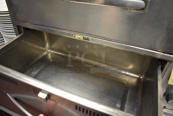 NICE! Wells Model RW-2 Stainless Steel Commercial Electric Powered 2 Drawer Warming Drawer. 120 Volts, 1 Phase. 29x22x21. Tested and Working! - Image 6 of 6