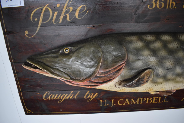Wall Mount Wooden Pike Fish Sign. BUYER MUST REMOVE. 58x8x26 - Image 4 of 4