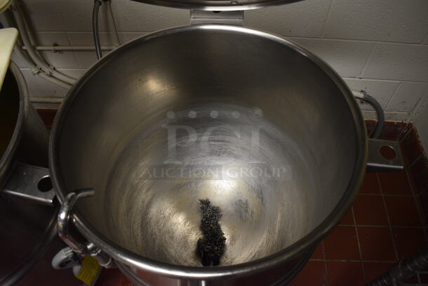 AWESOME! Cleveland Model KEL-25 Stainless Steel Commercial Floor Style 25 Gallon Steam Kettle. 200-208 Volts, 1/3 Phase. This Unit Will Be Professionally Uninstalled. 27x31x39. Tested and Working! - Image 5 of 6