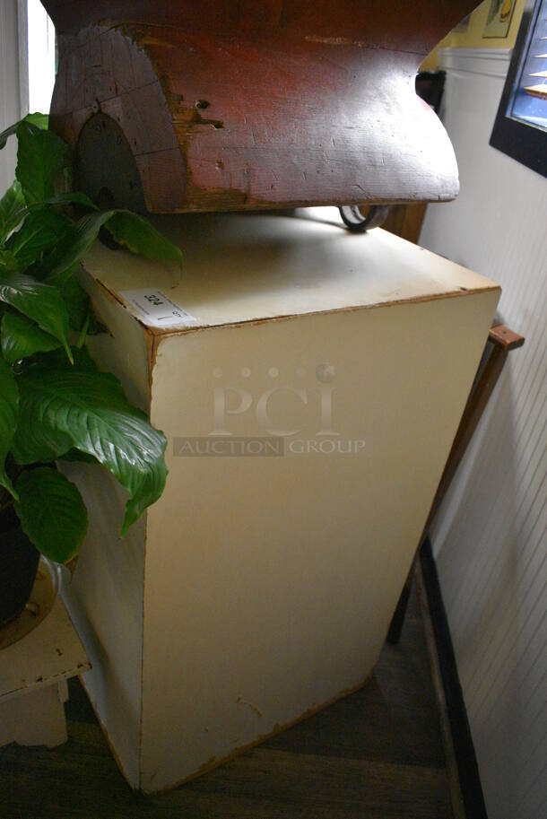 Wood Pattern Decoration on Stand. BUYER MUST REMOVE. 44x30x95 - Image 3 of 4