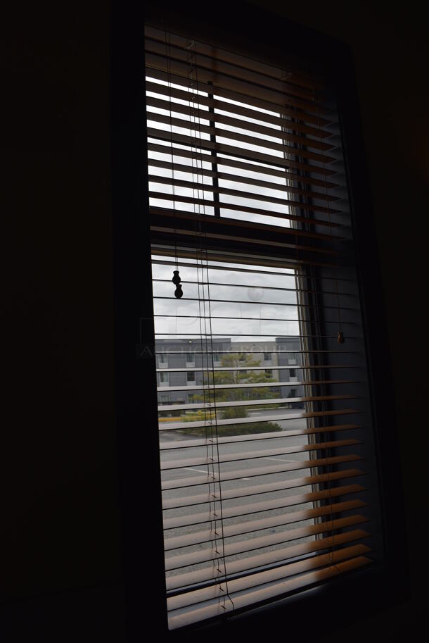 6 Blinds. BUYER MUST REMOVE. 25.5x2x60. 6 Times Your Bid! - Image 2 of 5