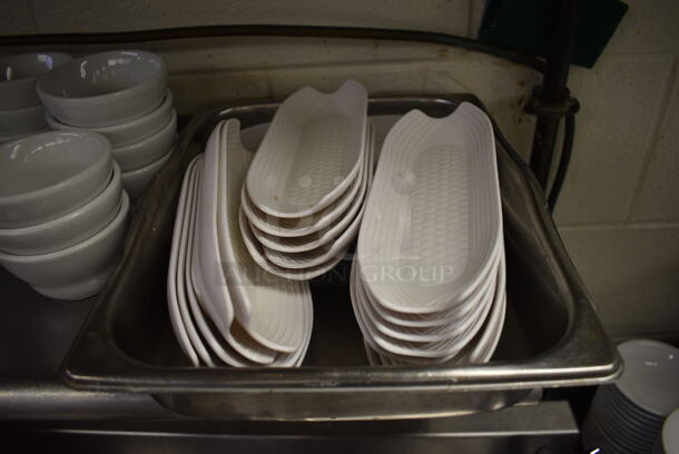 20 White Poly Corn Holders. 8.5x3x1. 20 Times Your Bid!