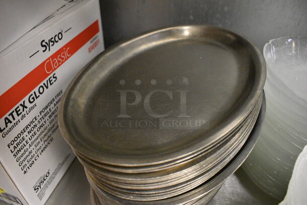 30 Metal Oval Plates. 12x8x1. 30 Times Your Bid! - Image 1 of 3