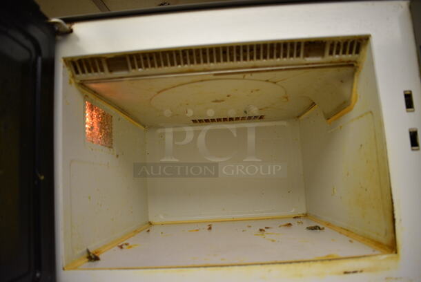 Amana Metal Commercial Countertop Microwave Oven. 21x18x14.5. Tested and Working! - Image 5 of 5