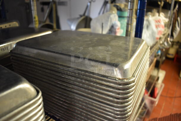 17 Metal Baking Pans. 9.5x13x1. 17 Times Your Bid!