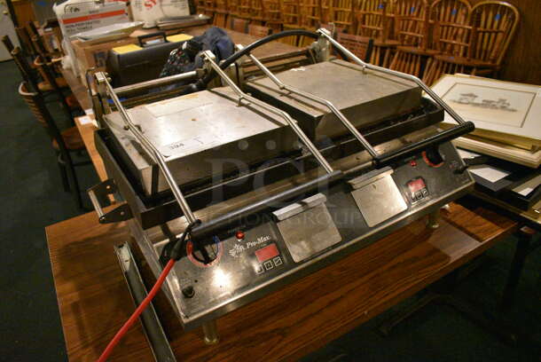Star Stainless Steel Commercial Countertop Double Panini Press. 34x26x18 - Image 2 of 6