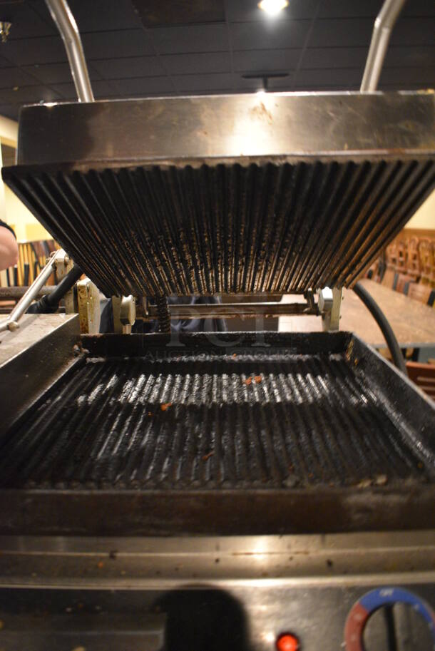 Star Stainless Steel Commercial Countertop Double Panini Press. 34x26x18 - Image 5 of 6