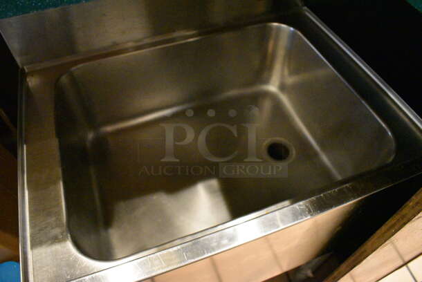 Stainless Steel Commercial Ice Bin. This Unit Will Be Professionally Uninstalled. 24x18x34 - Image 4 of 5